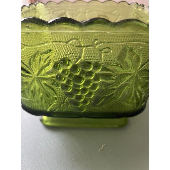 Small Planter Vintage Green (Avocado) - Gorgeous Glass! Discontinued - Picture 4 of 6